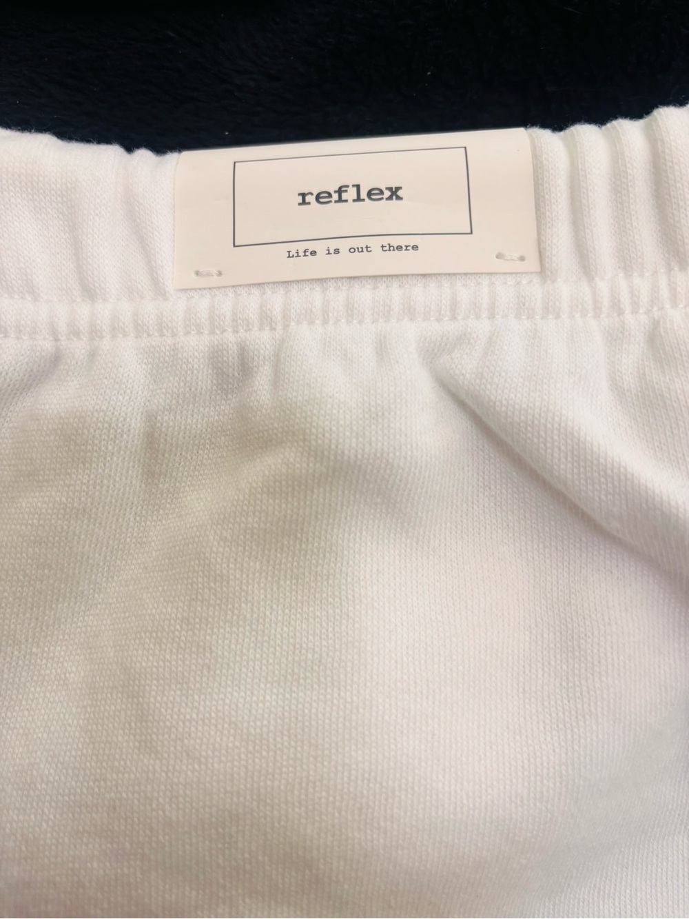 NWT Reflex Cherry Bomb Embroidered Ultra Soft Longe Set | Size Medium - Picture 5 of 9
